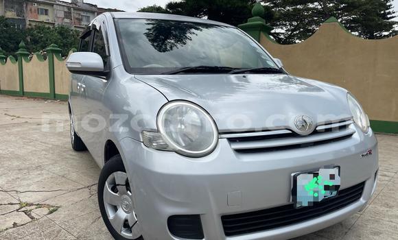 Comprar Usado Toyota Sienta Prata Carro em Maputo em Maputo Comprar Usado Toyota Sienta Prata Carro em Maputo em Maputo