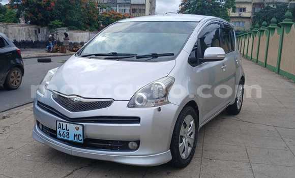 Comprar Usado Toyota Ractis Prata Carro em Maputo em Maputo