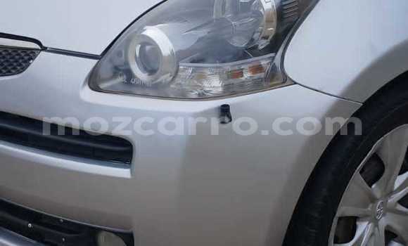 Comprar Usado Toyota Ractis Prata Carro em Maputo em Maputo Comprar Usado Toyota Ractis Prata Carro em Maputo em Maputo