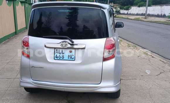 Comprar Usado Toyota Ractis Prata Carro em Maputo em Maputo Comprar Usado Toyota Ractis Prata Carro em Maputo em Maputo