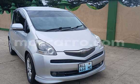 Comprar Usado Toyota Ractis Prata Carro em Maputo em Maputo Comprar Usado Toyota Ractis Prata Carro em Maputo em Maputo