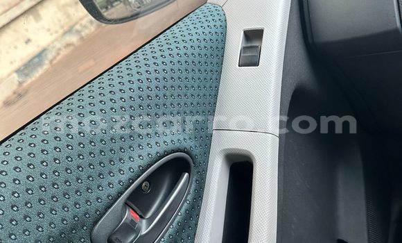 Tenga Tsaru Toyota Vitz Zvimwe Mota in Maputo in Maputo Tenga Tsaru Toyota Vitz Zvimwe Mota in Maputo in Maputo