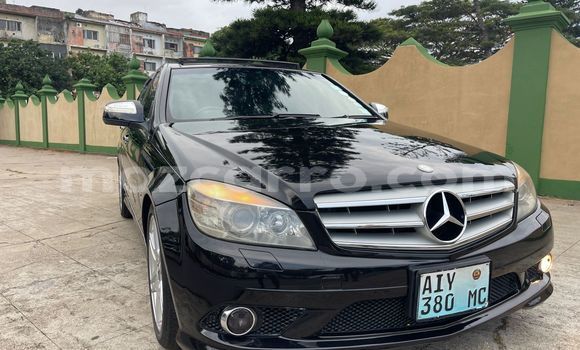 Comprar Usado Mercedes-Benz C250 coupe Preto Carro em Maputo em Maputo Comprar Usado Mercedes-Benz C250 coupe Preto Carro em Maputo em Maputo