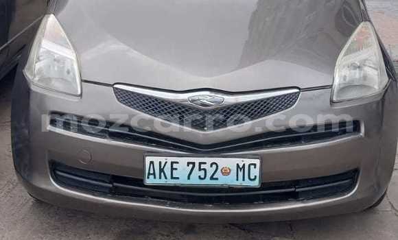 Comprar Usado Toyota Ractis Castanho Carro em Maputo em Maputo