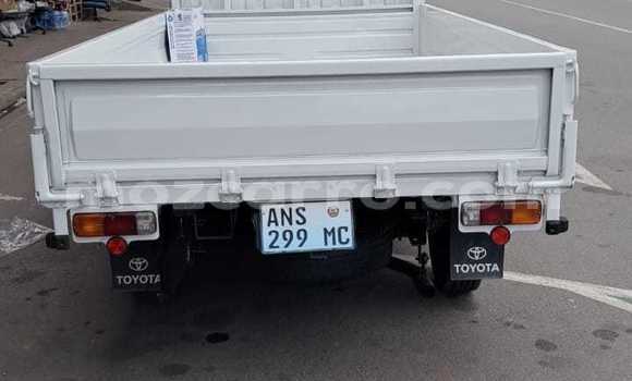 Comprar Novo Toyota Dyna Branco Caminhão em Maputo em Maputo Comprar Novo Toyota Dyna Branco Caminhão em Maputo em Maputo