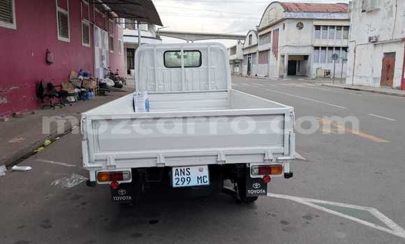 Comprar Novo Toyota Dyna Branco Caminhão em Maputo em Maputo Comprar Novo Toyota Dyna Branco Caminhão em Maputo em Maputo