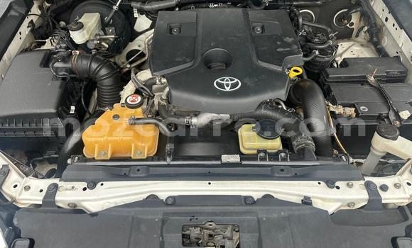 Comprar Usado Toyota Hilux Branco Carro em Maputo em Maputo Comprar Usado Toyota Hilux Branco Carro em Maputo em Maputo