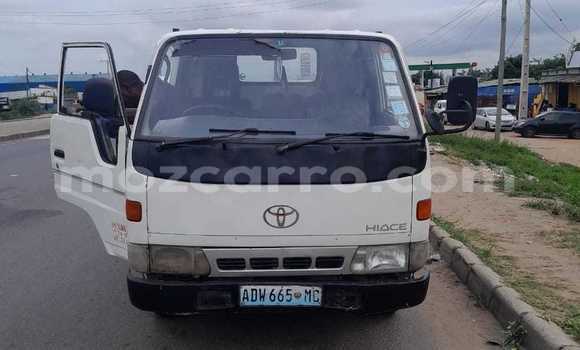 Nunua Ilio tumika Toyota Hiace Nyeupe Gari ndani ya Maputo nchini Maputo Nunua Ilio tumika Toyota Hiace Nyeupe Gari ndani ya Maputo nchini Maputo