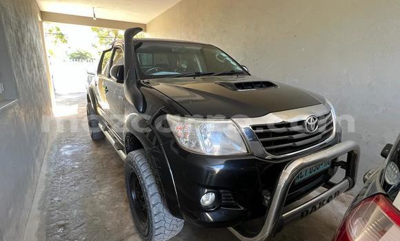 Nunua Ilio tumika Toyota Hilux Nyeusi Gari ndani ya Maputo nchini Maputo Nunua Ilio tumika Toyota Hilux Nyeusi Gari ndani ya Maputo nchini Maputo