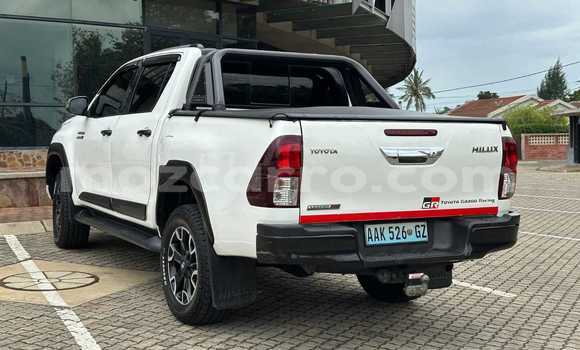 Nunua Ilio tumika Toyota Hiluxe Revo Nyeupe Gari ndani ya Maputo nchini Maputo Nunua Ilio tumika Toyota Hiluxe Revo Nyeupe Gari ndani ya Maputo nchini Maputo
