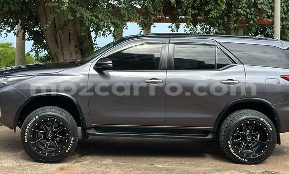 Tenga Tsaru Toyota Fortuner Zvimwe Mota in Maputo in Maputo Tenga Tsaru Toyota Fortuner Zvimwe Mota in Maputo in Maputo