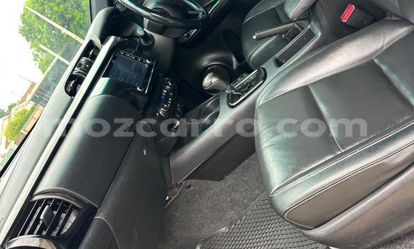 Buy Used Toyota Hilux White Car in Maputo in Maputo Buy Used Toyota Hilux White Car in Maputo in Maputo