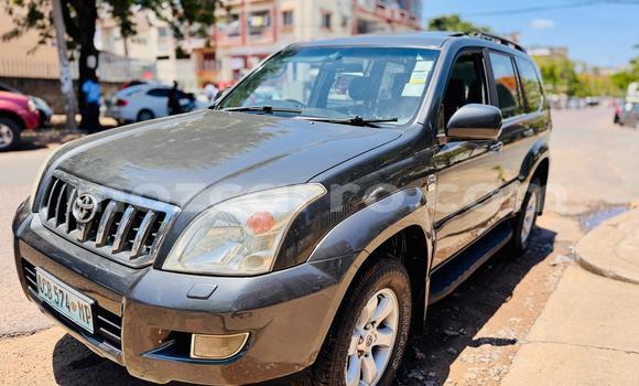 Tenga Tsaru Toyota Land Cruiser Prado Zvimwe Mota in Maputo in Maputo Tenga Tsaru Toyota Land Cruiser Prado Zvimwe Mota in Maputo in Maputo