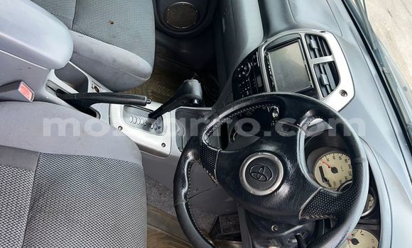 Nunua Ilio tumika Toyota RAV4 Nyeusi Gari ndani ya Maputo nchini Maputo Nunua Ilio tumika Toyota RAV4 Nyeusi Gari ndani ya Maputo nchini Maputo
