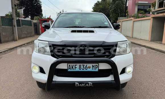 Buy Used Toyota Hilux White Car in Maputo in Maputo Buy Used Toyota Hilux White Car in Maputo in Maputo