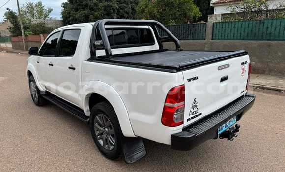 Buy Used Toyota Hilux White Car in Maputo in Maputo Buy Used Toyota Hilux White Car in Maputo in Maputo