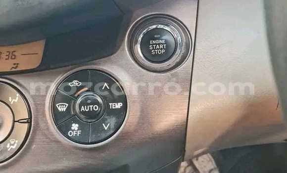 Nunua Ilio tumika Toyota Vanguard Nyeusi Gari ndani ya Maputo nchini Maputo Nunua Ilio tumika Toyota Vanguard Nyeusi Gari ndani ya Maputo nchini Maputo