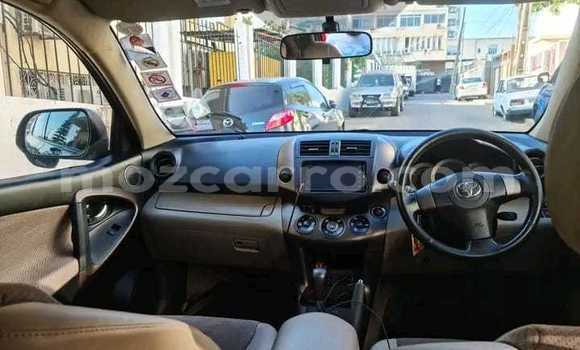 Nunua Ilio tumika Toyota Vanguard Nyeusi Gari ndani ya Maputo nchini Maputo Nunua Ilio tumika Toyota Vanguard Nyeusi Gari ndani ya Maputo nchini Maputo