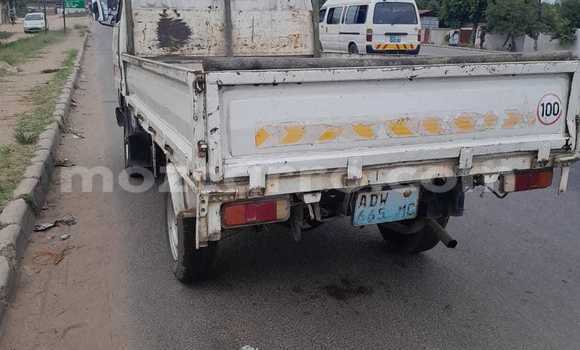 Nunua Ilio tumika Toyota Hiace Nyeupe Gari ndani ya Maputo nchini Maputo Nunua Ilio tumika Toyota Hiace Nyeupe Gari ndani ya Maputo nchini Maputo