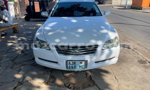 Comprar Usado Toyota Mark X Branco Carro em Maputo em Maputo