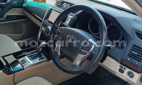 Buy Used Toyota Mark X White Car in Maputo in Maputo Buy Used Toyota Mark X White Car in Maputo in Maputo