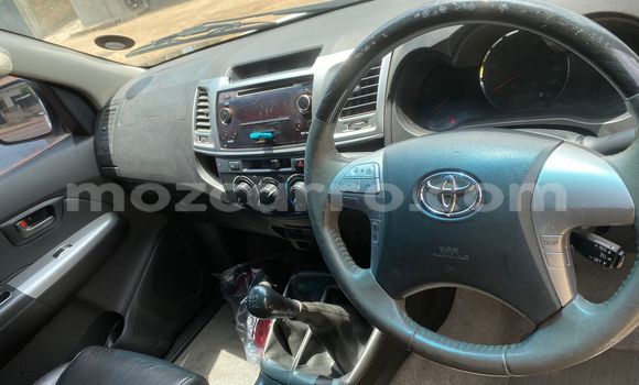 Buy Used Toyota Hilux White Car in Maputo in Maputo Buy Used Toyota Hilux White Car in Maputo in Maputo