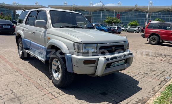 Tenga Tsaru Toyota Hilux Surf Zvimwe Mota in Maputo in Maputo Tenga Tsaru Toyota Hilux Surf Zvimwe Mota in Maputo in Maputo