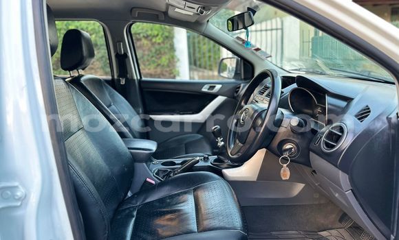 Buy New Mazda BT-50 White Car in Maputo in Maputo Buy New Mazda BT-50 White Car in Maputo in Maputo