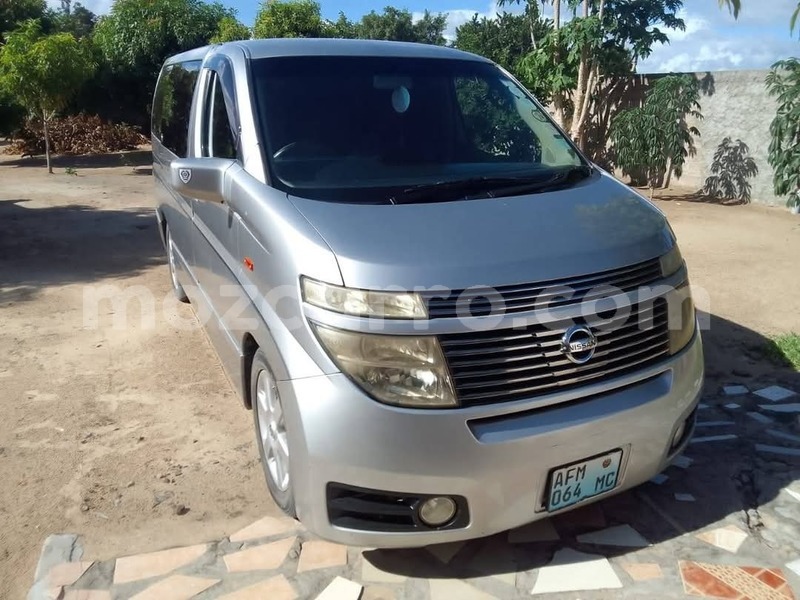 Big with watermark nissan elgrand maputo maputo 33836