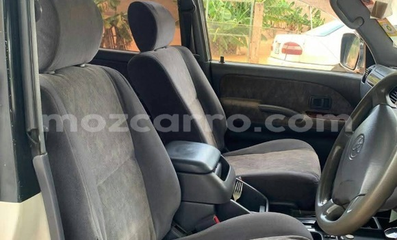 Nunua Ilio tumika Toyota Land Cruiser Prado Nyeupe Gari ndani ya Maputo nchini Maputo Nunua Ilio tumika Toyota Land Cruiser Prado Nyeupe Gari ndani ya Maputo nchini Maputo