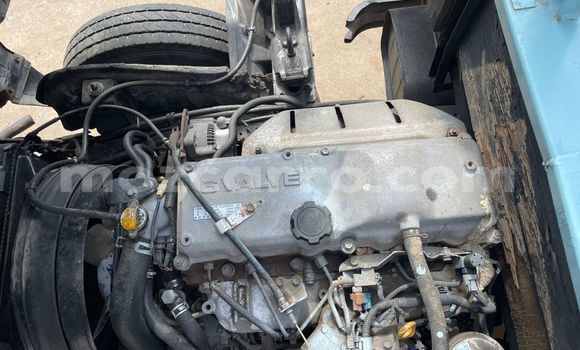 Buy Used Toyota Dyna Blue Car in Maputo in Maputo Buy Used Toyota Dyna Blue Car in Maputo in Maputo