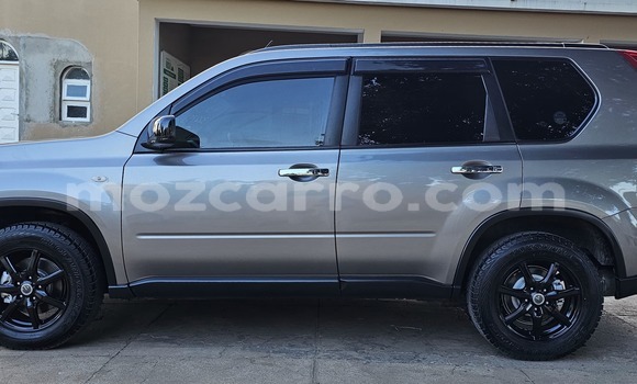 Nunua Ilio tumika Nissan X-Trail Fedha Gari ndani ya Maputo nchini Maputo Nunua Ilio tumika Nissan X-Trail Fedha Gari ndani ya Maputo nchini Maputo