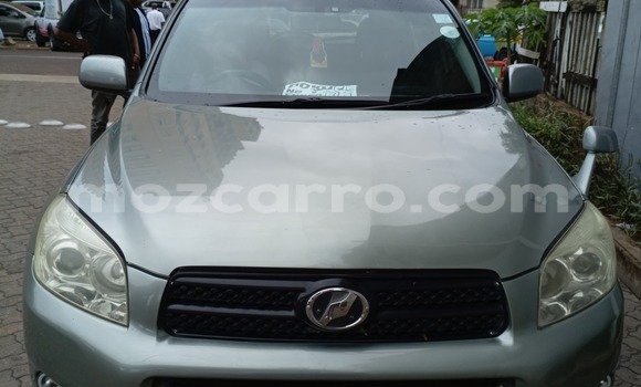 Tenga Tsaru Toyota RAV4 Zvimwe Mota in Maputo in Maputo Tenga Tsaru Toyota RAV4 Zvimwe Mota in Maputo in Maputo