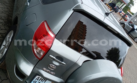 Tenga Tsaru Toyota RAV4 Zvimwe Mota in Maputo in Maputo Tenga Tsaru Toyota RAV4 Zvimwe Mota in Maputo in Maputo