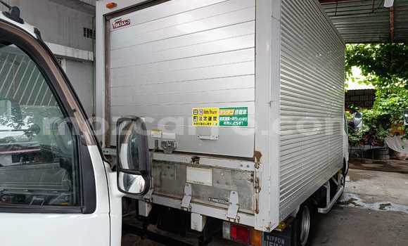 Buy New Toyota Dyna White Car in Maputo in Maputo Buy New Toyota Dyna White Car in Maputo in Maputo