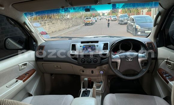 Tenga Tsaru Toyota Hilux Chena Mota in Maputo in Maputo Tenga Tsaru Toyota Hilux Chena Mota in Maputo in Maputo