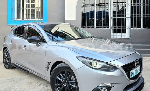 Comprar Usado Mazda Axela Prata Carro em Maputo em Maputo