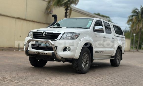 Nunua Ilio tumika Toyota Hilux Nyeupe Gari ndani ya Maputo nchini Maputo Nunua Ilio tumika Toyota Hilux Nyeupe Gari ndani ya Maputo nchini Maputo
