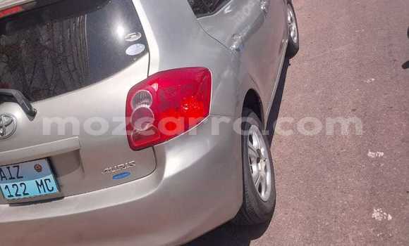 Comprar Usado Toyota Auris Prata Carro em Maputo em Maputo Comprar Usado Toyota Auris Prata Carro em Maputo em Maputo