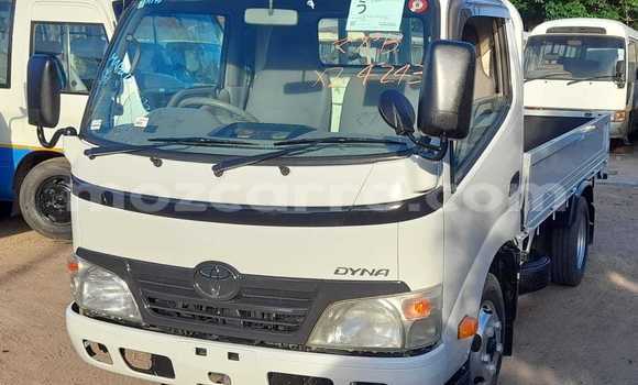 Nunua Mpya Toyota Dyna Nyeupe Lori ndani ya Maputo nchini Maputo Nunua Mpya Toyota Dyna Nyeupe Lori ndani ya Maputo nchini Maputo