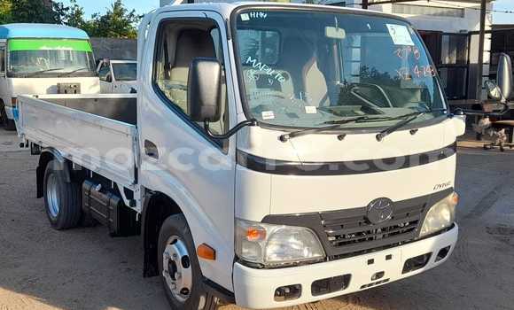 Nunua Mpya Toyota Dyna Nyeupe Lori ndani ya Maputo nchini Maputo Nunua Mpya Toyota Dyna Nyeupe Lori ndani ya Maputo nchini Maputo