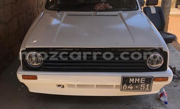 Buy Used Volkswagen Golf White Car in Maputo in Maputo