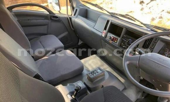 Comprar Usado Isuzu FTR 850 Prata Caminhão em Maputo em Maputo Comprar Usado Isuzu FTR 850 Prata Caminhão em Maputo em Maputo
