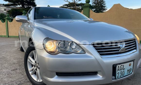 Buy Used Toyota Mark X Silver Car in Maputo in Maputo