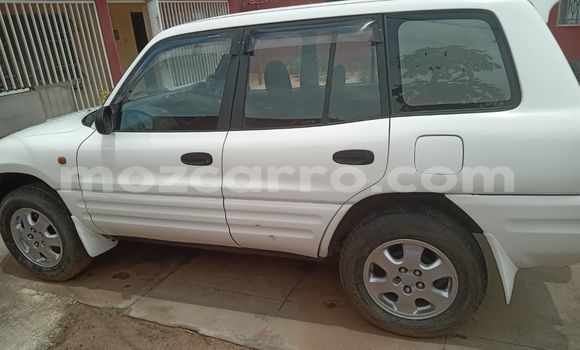 Comprar Usado Toyota RAV4 Branco Carro em Maputo em Maputo Comprar Usado Toyota RAV4 Branco Carro em Maputo em Maputo