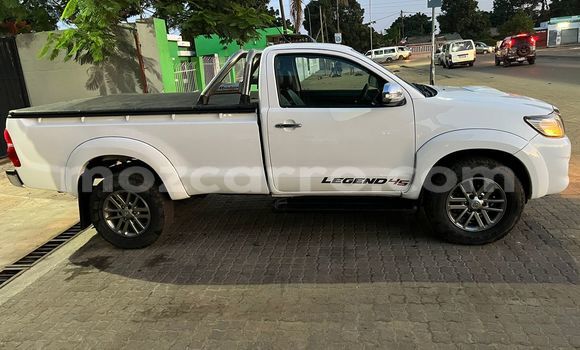 Buy Used Toyota Hilux White Car in Maputo in Maputo Buy Used Toyota Hilux White Car in Maputo in Maputo