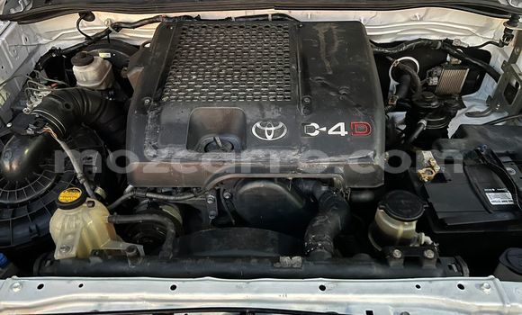 Buy Used Toyota Hilux White Car in Maputo in Maputo Buy Used Toyota Hilux White Car in Maputo in Maputo