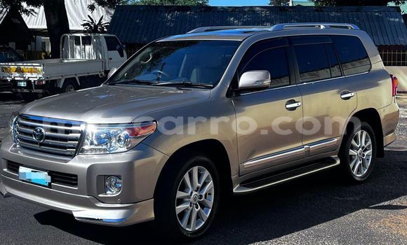 Tenga Tsaru Toyota Land Cruiser Zvimwe Mota in Maputo in Maputo Tenga Tsaru Toyota Land Cruiser Zvimwe Mota in Maputo in Maputo