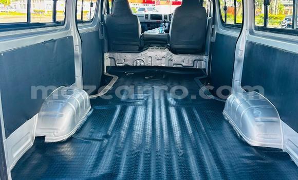 Comprar Usado Toyota Hiace Prata Carro em Maputo em Maputo Comprar Usado Toyota Hiace Prata Carro em Maputo em Maputo