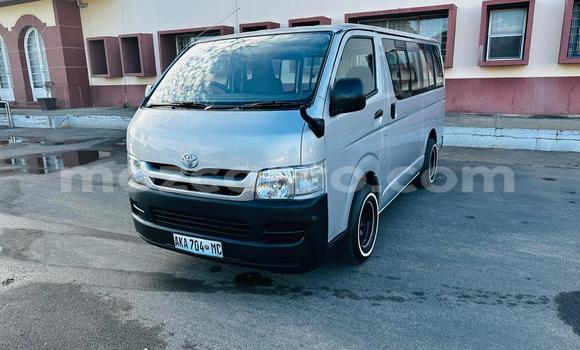 Comprar Usado Toyota Hiace Prata Carro em Maputo em Maputo Comprar Usado Toyota Hiace Prata Carro em Maputo em Maputo